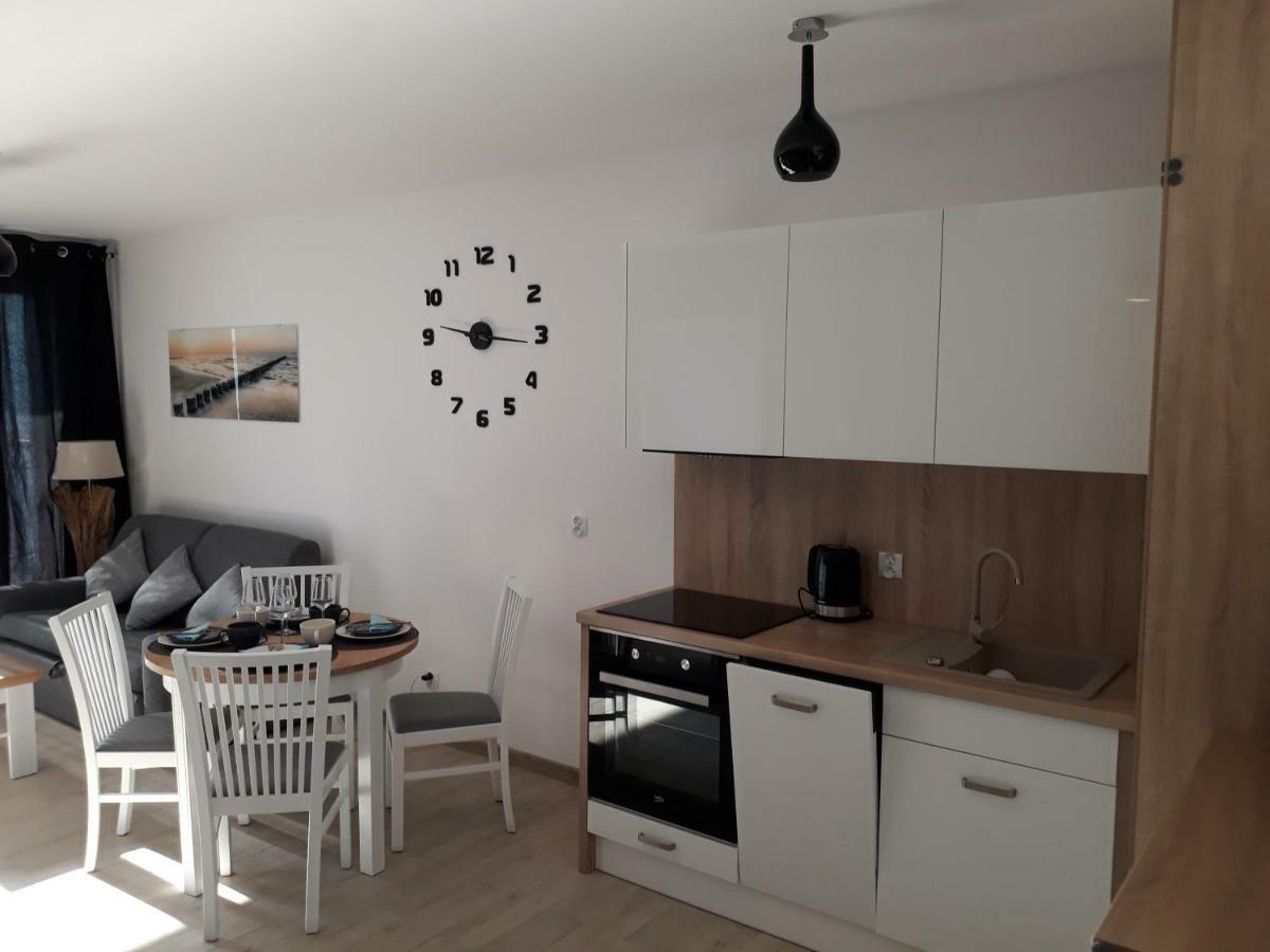 Apartament Oliwka Z Prywatnym Miejscem Postojowym Kołobrzeg Exterior foto