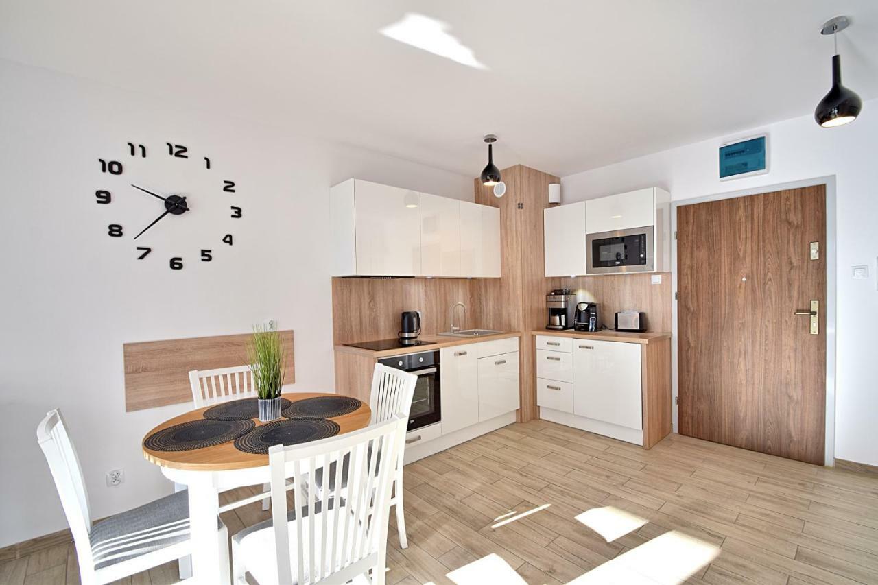 Apartament Oliwka Z Prywatnym Miejscem Postojowym Kołobrzeg Exterior foto